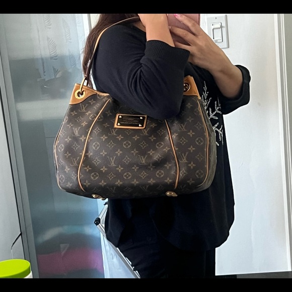 Louis Vuitton bag - Picture 15 of 16